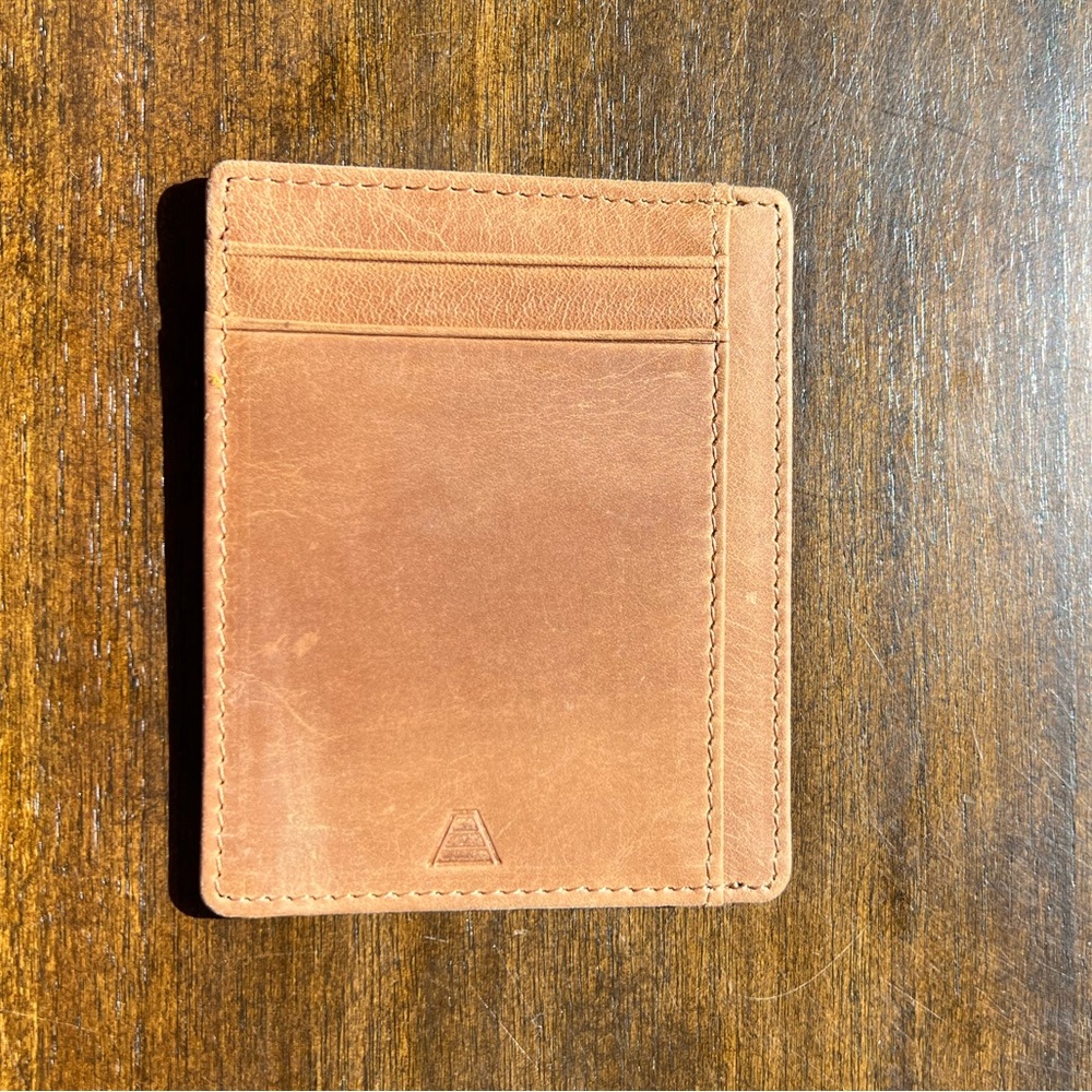 Andar Scout card holder
